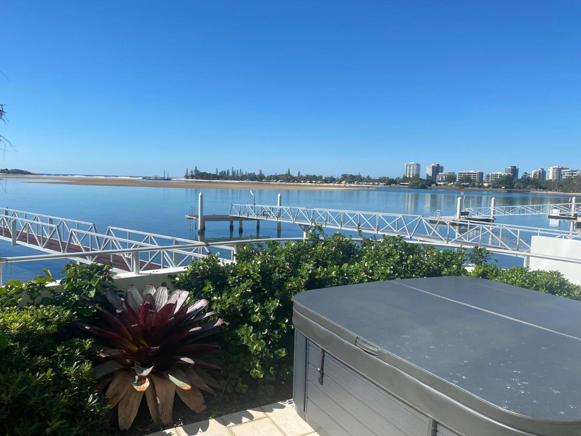 מרוצ'ידור Waves Maroochy River מראה חיצוני תמונה